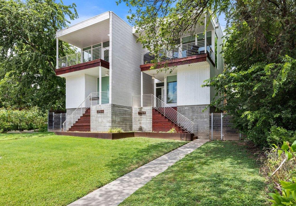 Listing photo 1 of 2016  Jesse E Segovia St  #A