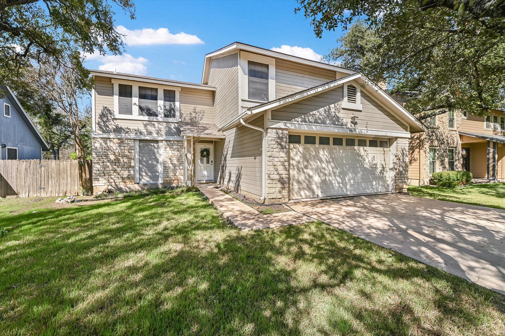 Listing photo 1 of 6808  Luckenbach Ln