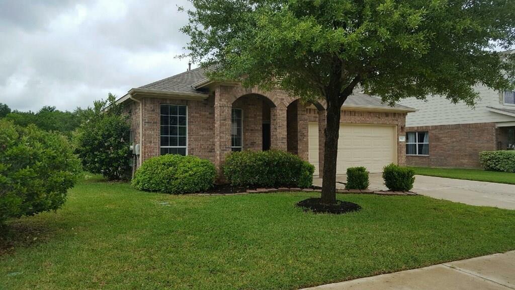 Listing photo 1 of 913  Brighton Pl