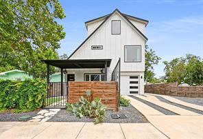 Listing photo 1 of 504  Normandy St  #A