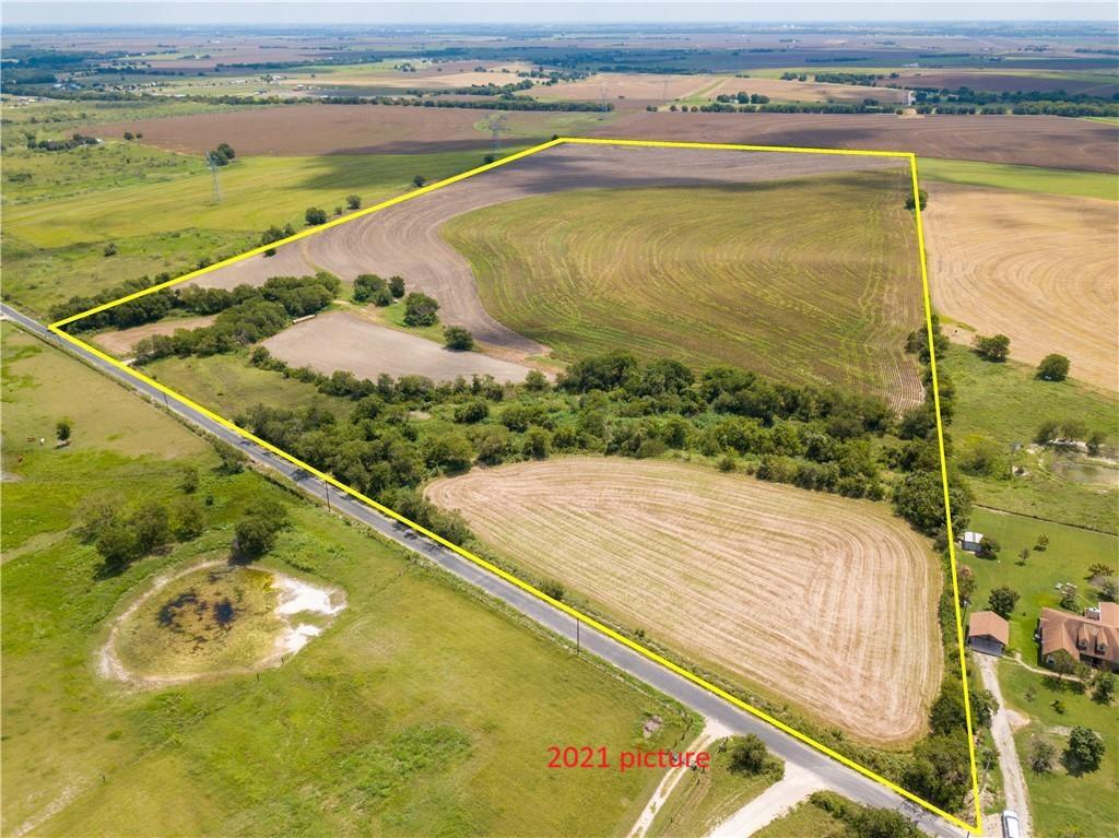 Expansive agricultural acreage offers prime culti