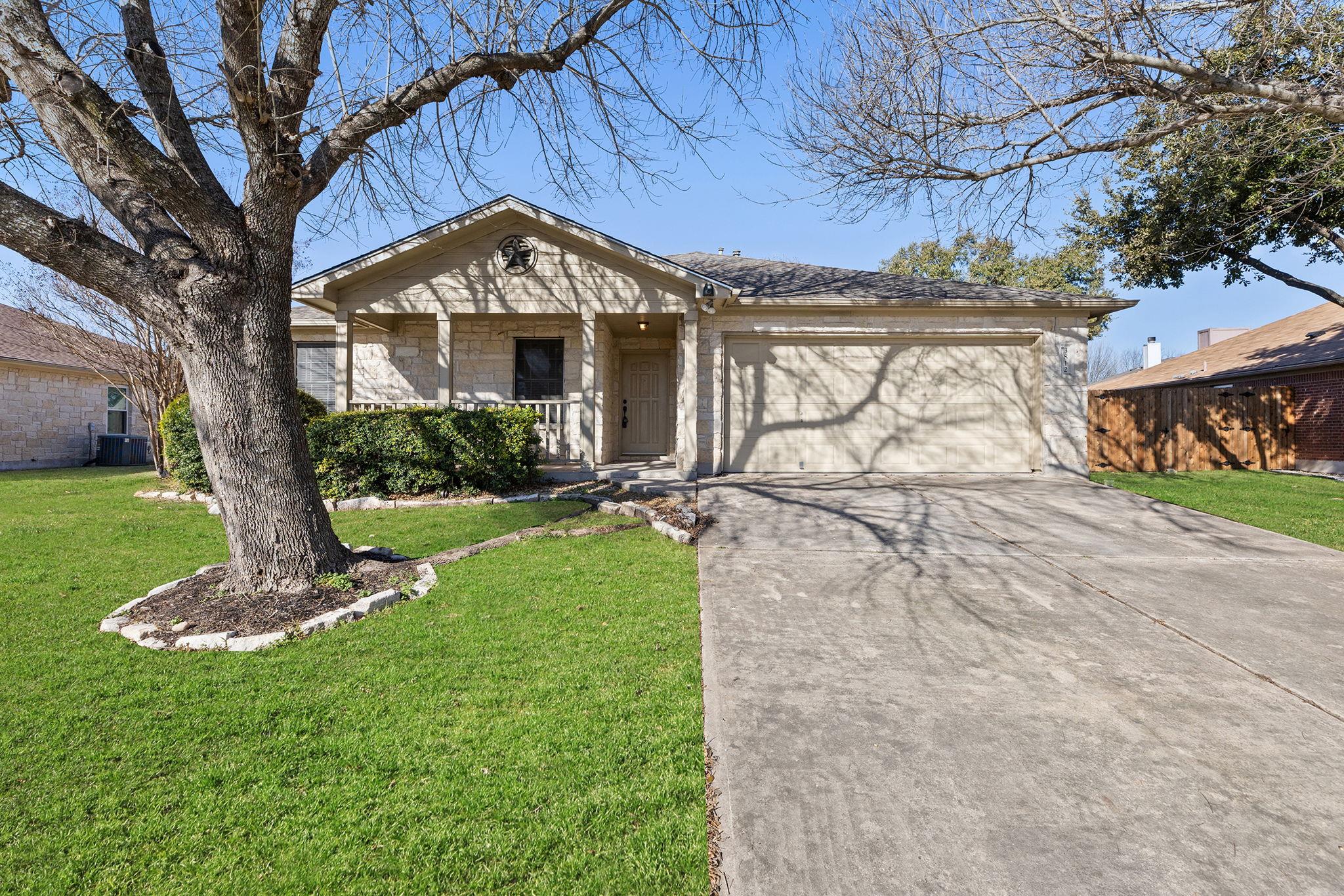 Listing photo 1 of 3812  Eagles Nest St