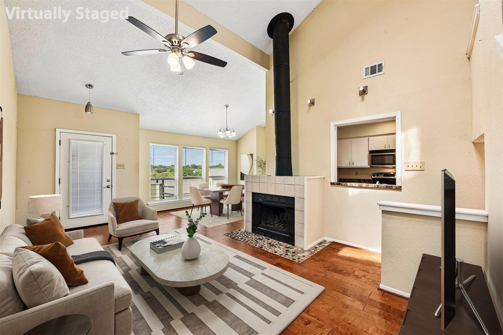 2612  San Pedro St  #211 매물 사진 1