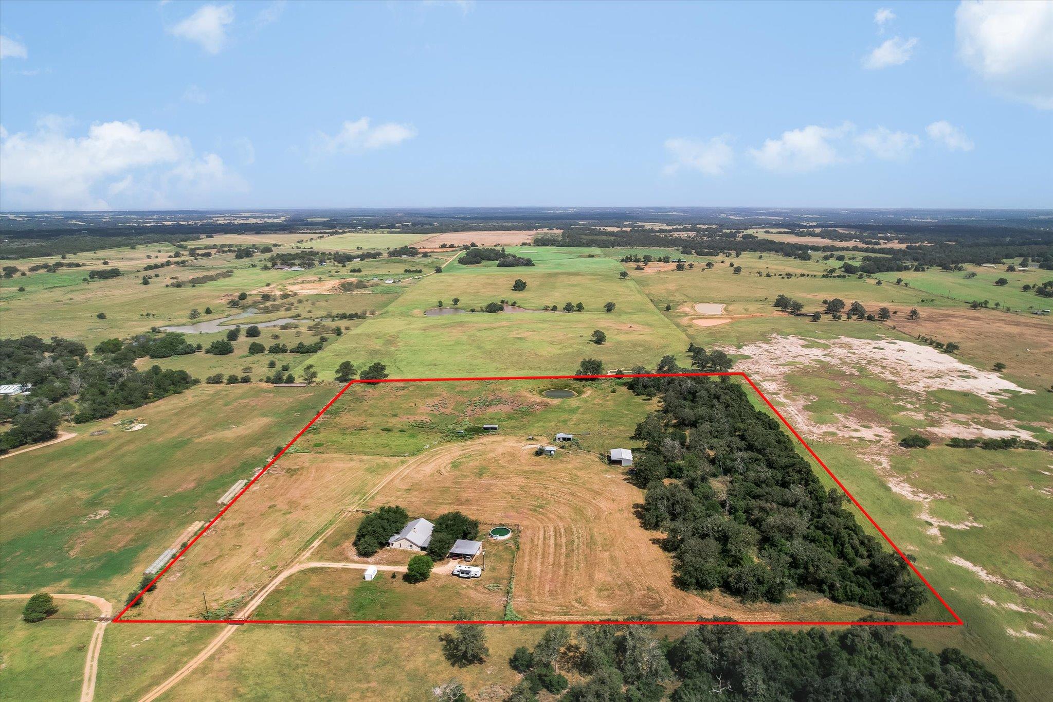 Listing photo 1 of 1170  Private Road 3241 None