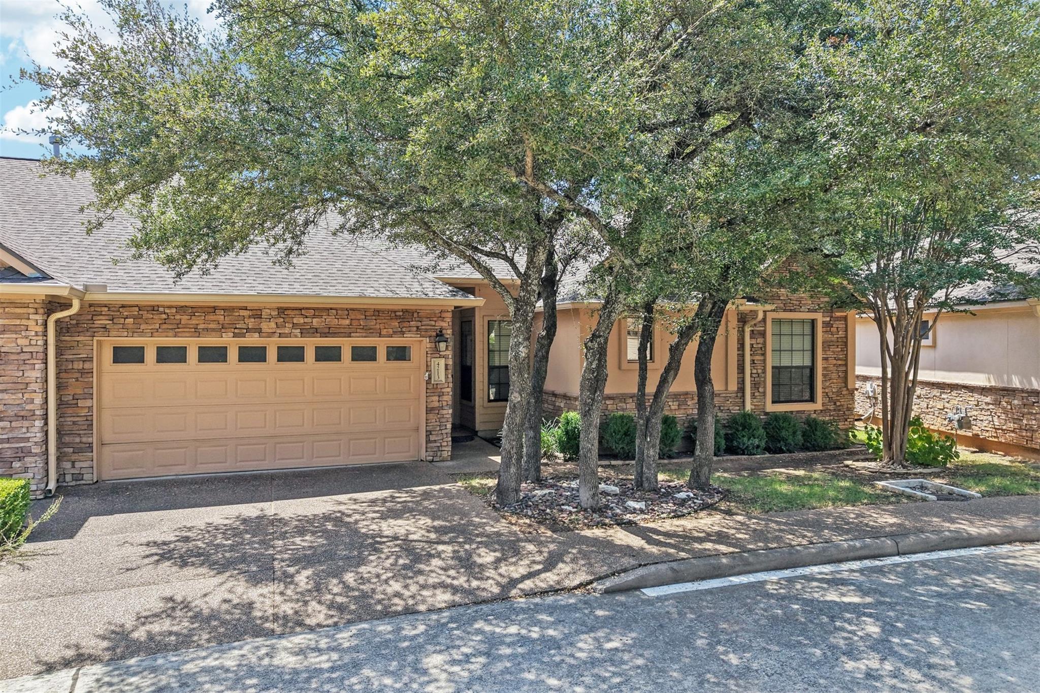 Listing photo 1 of 4213  Wild Iris Ln