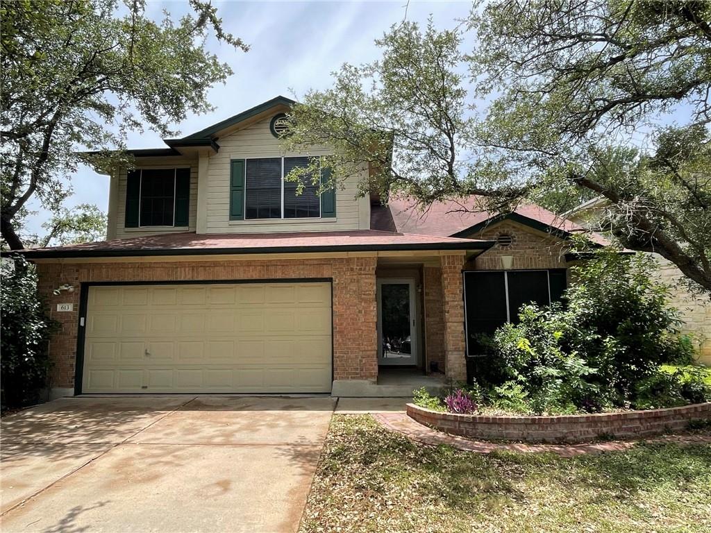 Listing photo 1 of 613  Stallion Dr
