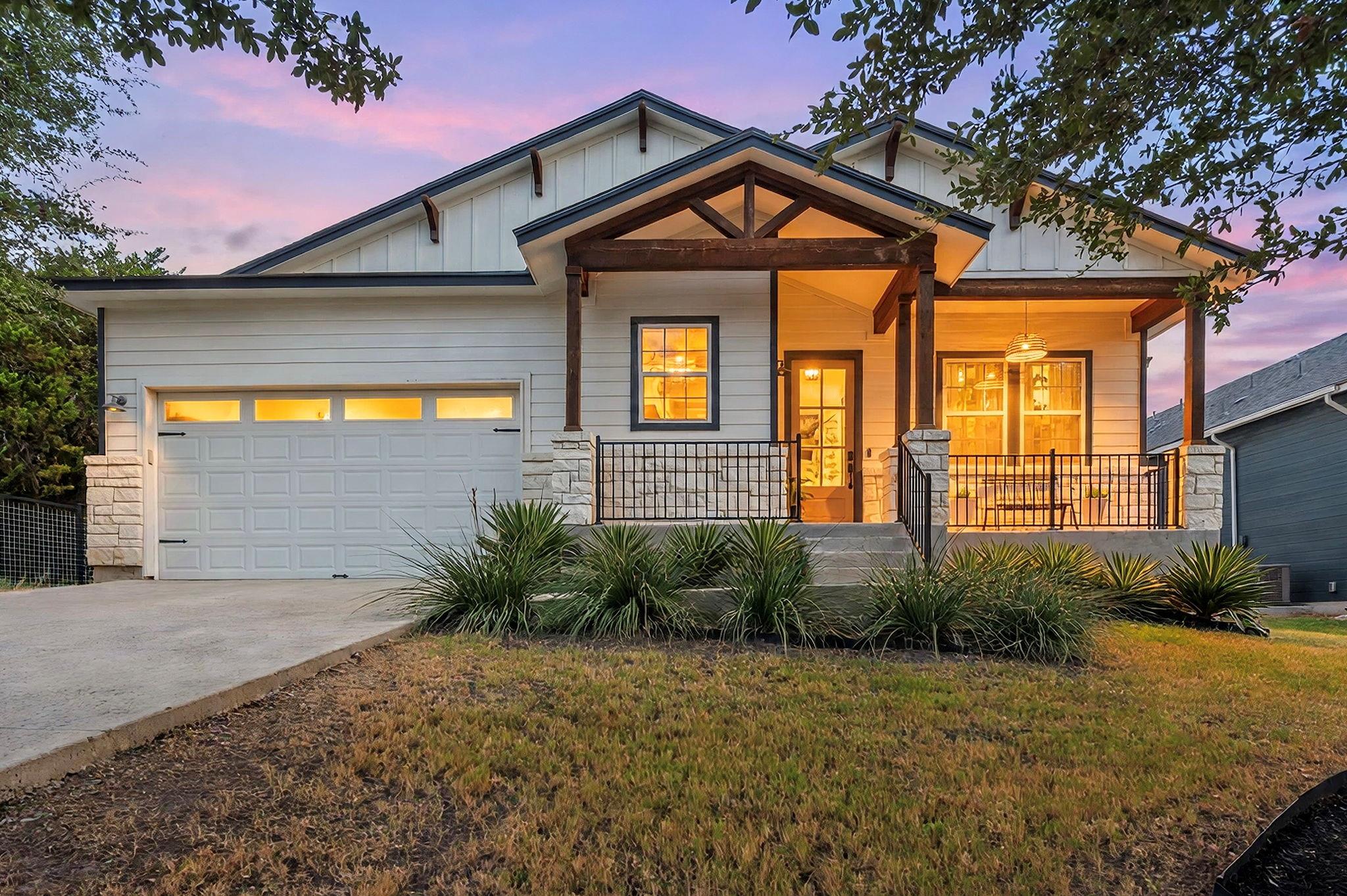 Listing photo 1 of 20102  Coolidge Ln