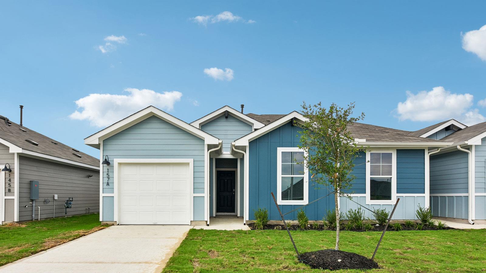 Listing photo 1 of 157A  Harrison Xing