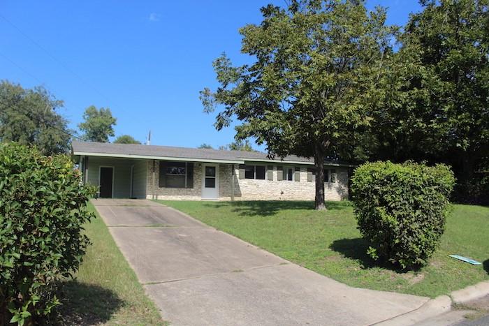 Listing photo 1 of 4708  York Hill Dr