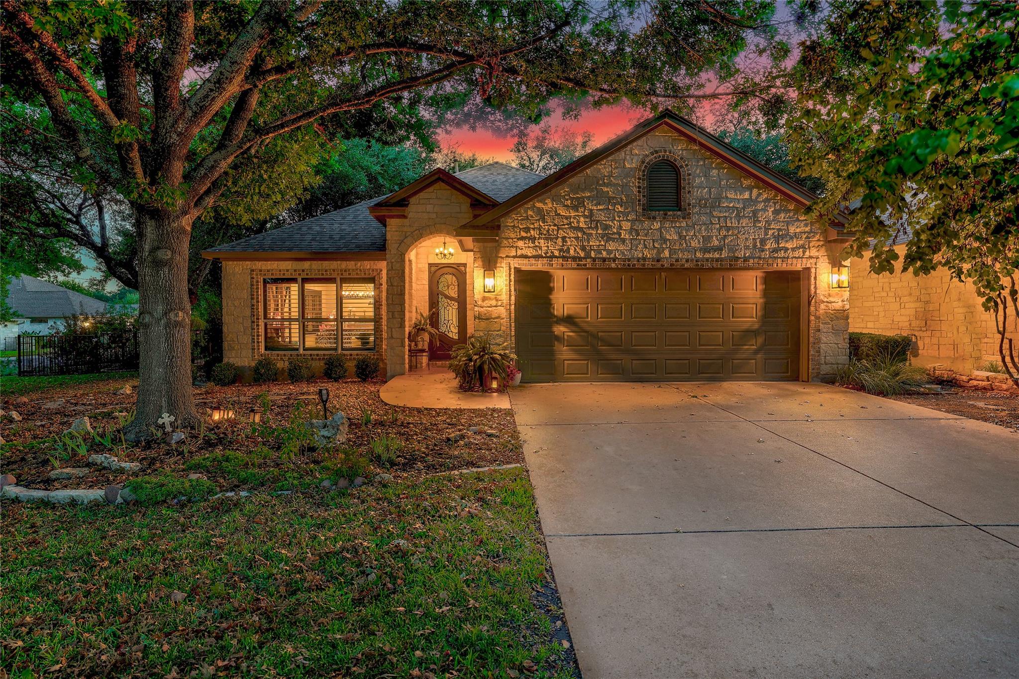Listing photo 1 of 111  Brazos Dr