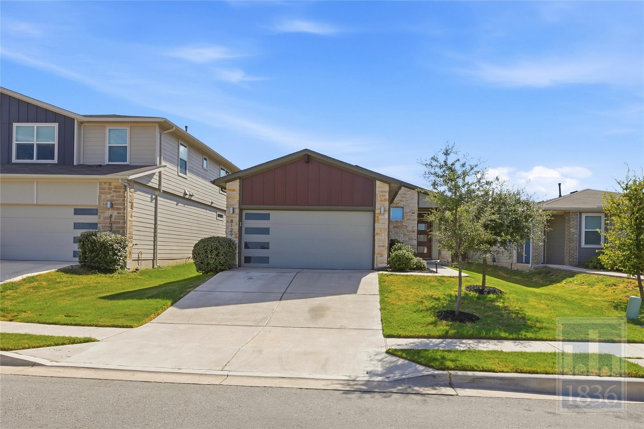 Listing photo 1 of 8129  Linnie Ln