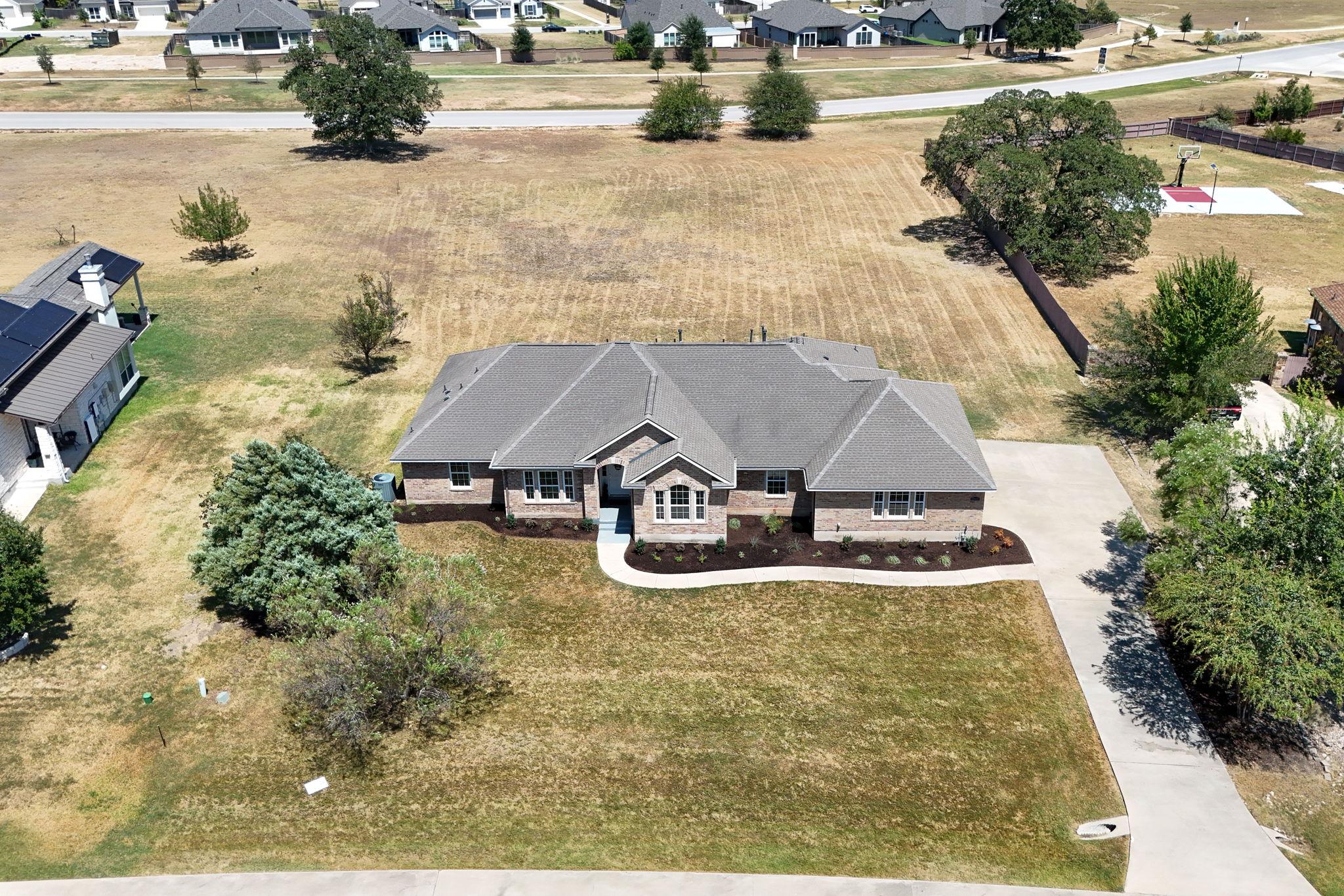 Listing photo 1 of 268  Chisholm Trl