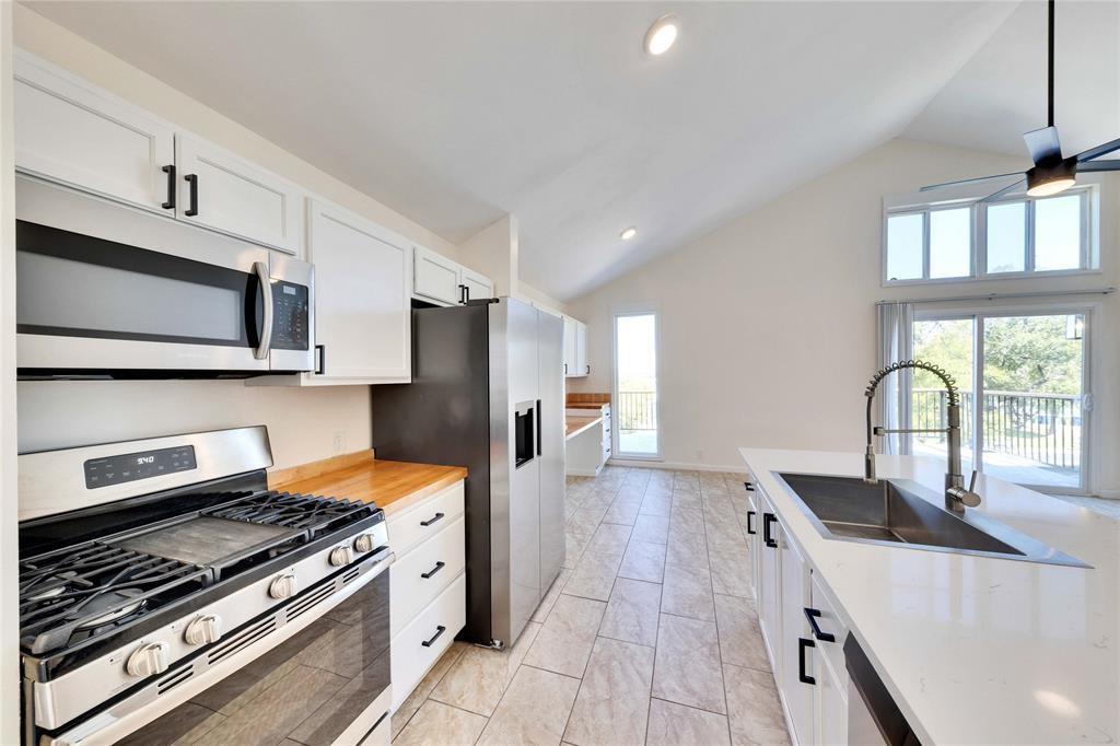 Listing photo 1 of 1903  Woodland Ave  #B