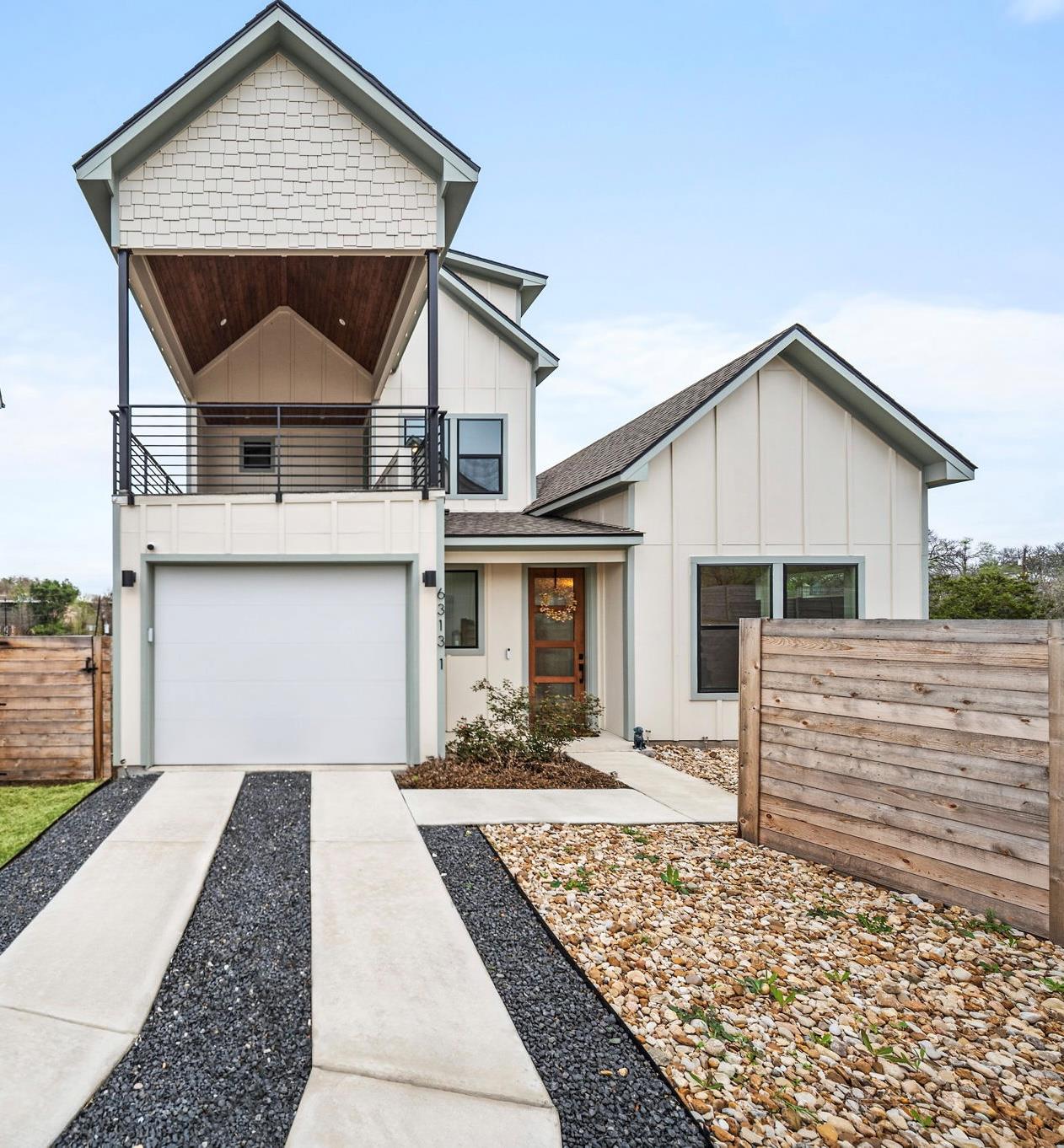 6313  Bristol Cir  #1 매물 사진 1