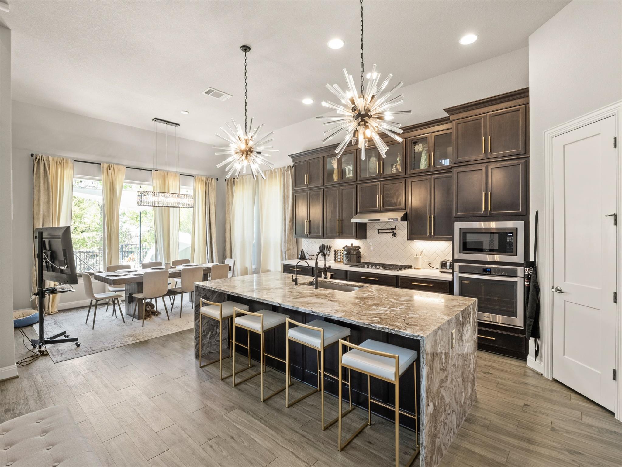 Listing photo 1 of 5304  Via Besso Dr