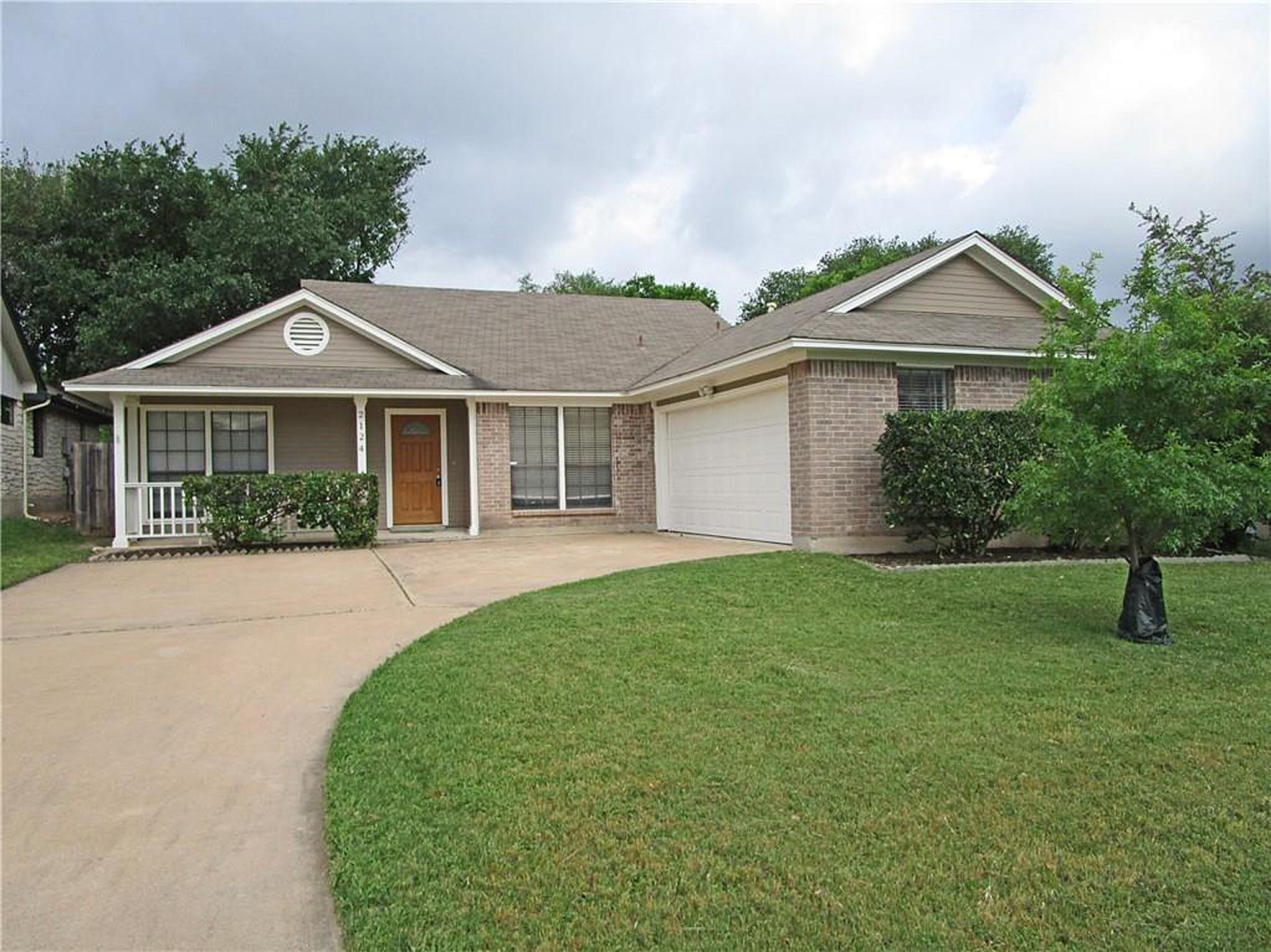 Listing photo 1 of 2124  Surrender Ave
