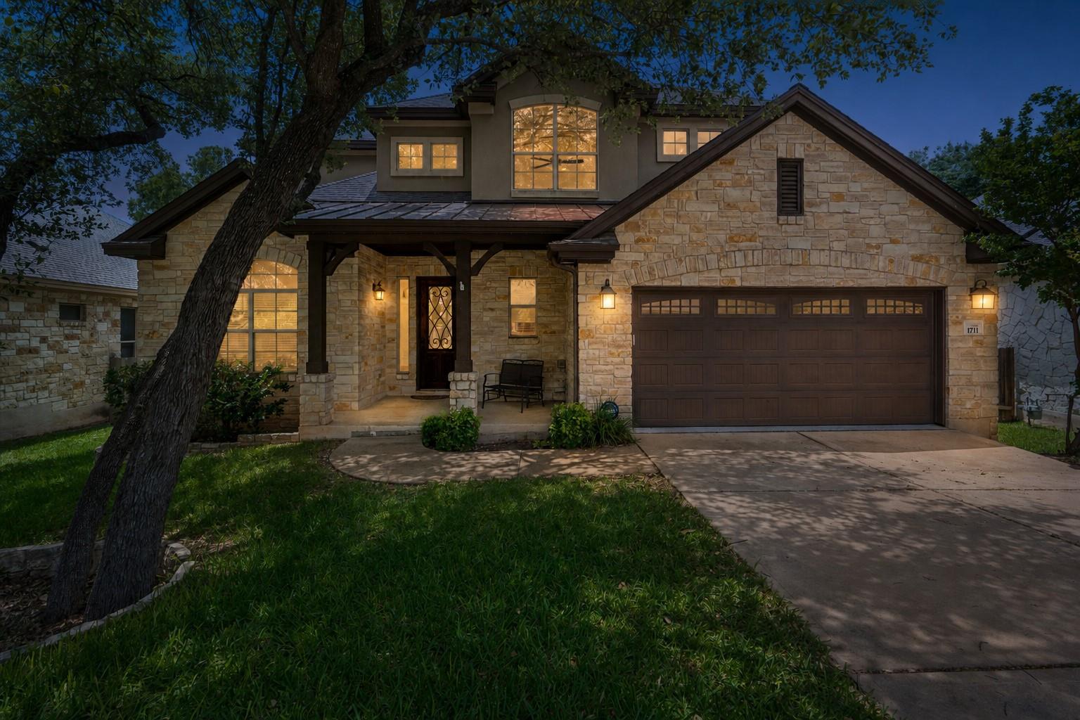 Listing photo 1 of 1711  Manada Trl