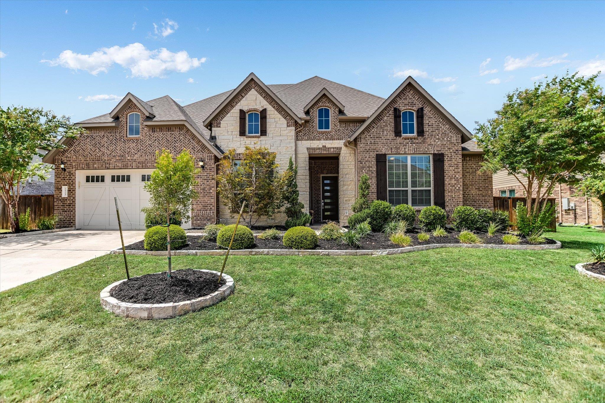 Listing photo 1 of 16308  Chester Heights Trl