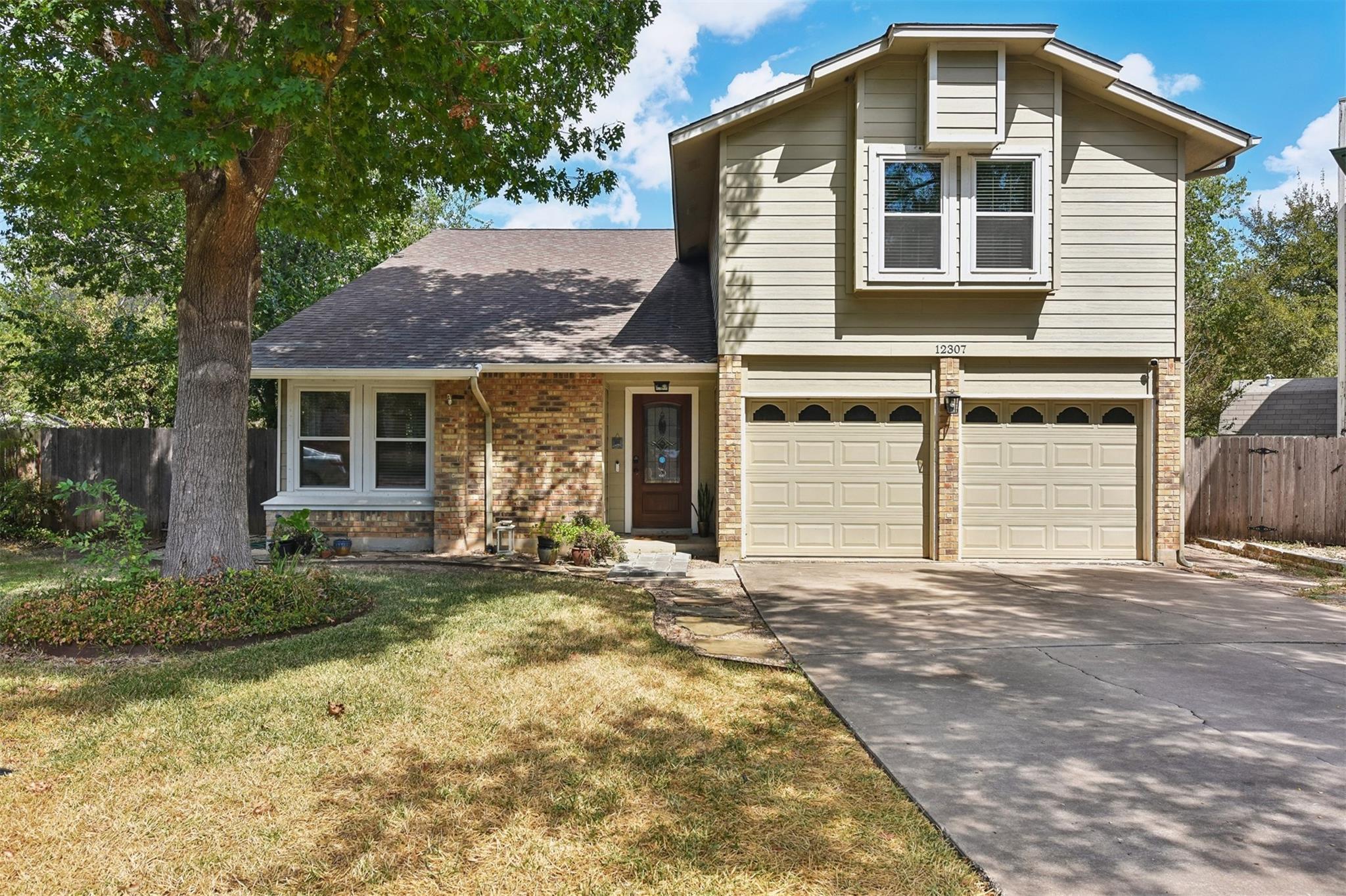 Listing photo 1 of 12307  Boneta Cv