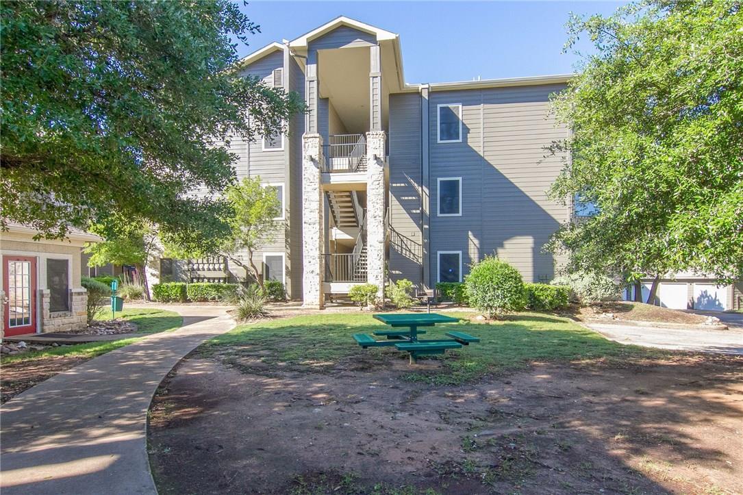 Listing photo 1 of 2320  Gracy Farms Ln  #614