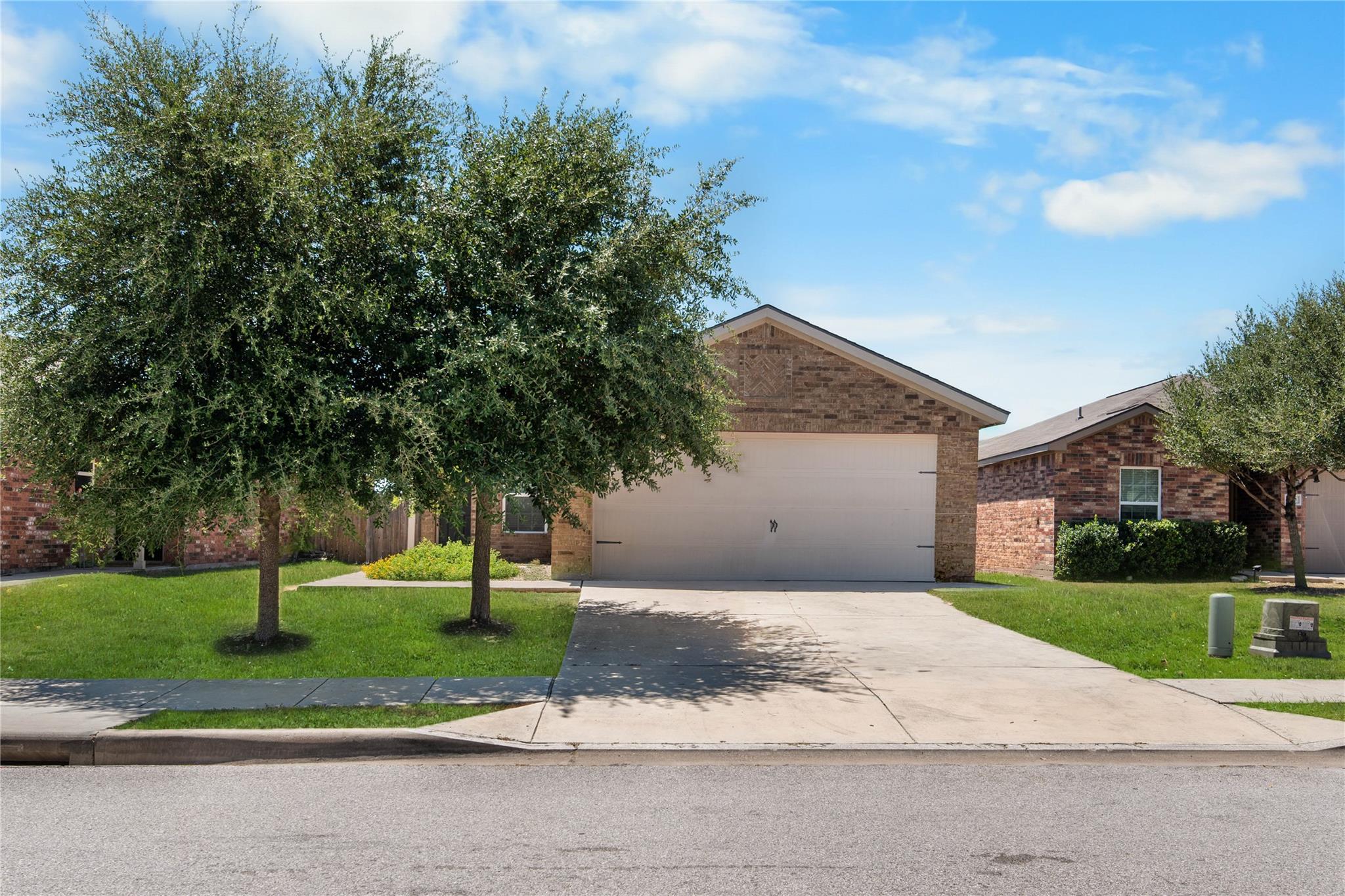 Listing photo 1 of 144  Continental Ave