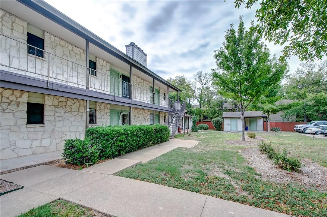 Listing photo 1 of 4307 S 1st St  #108