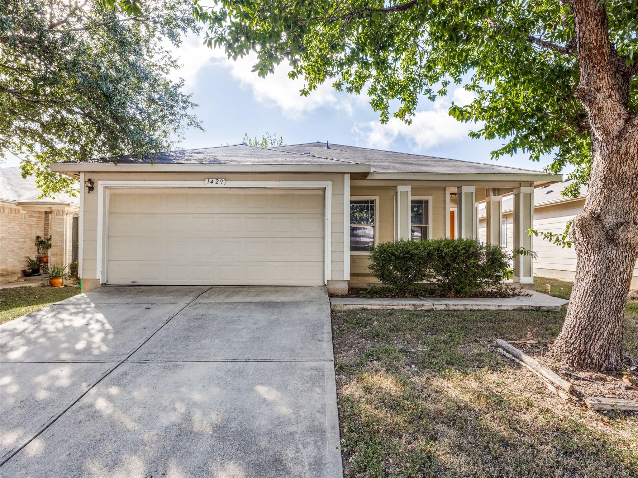 Listing photo 1 of 1429  Poppy Seed Ln