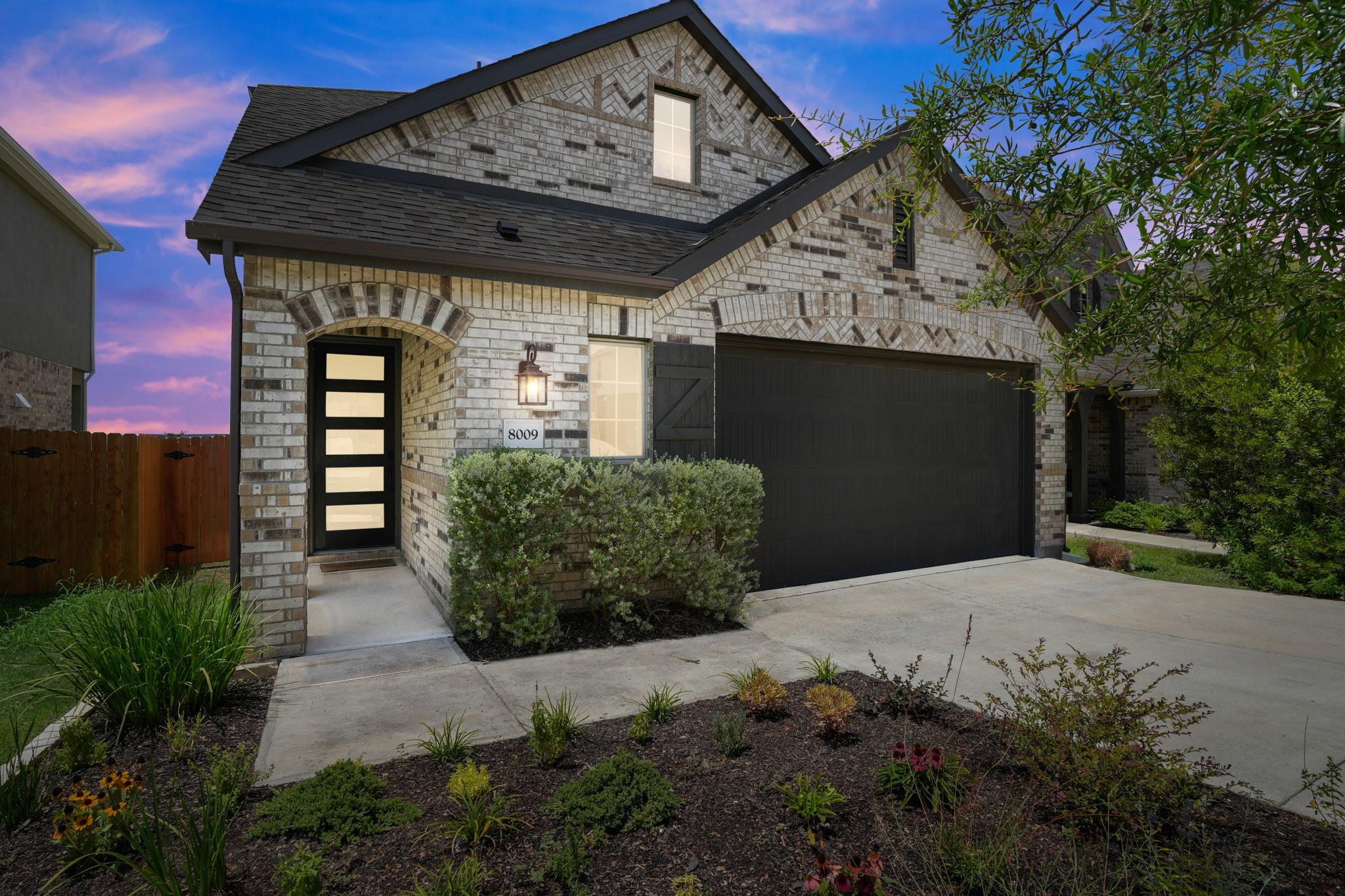 Listing photo 1 of 8009  Copper Prairie Bnd