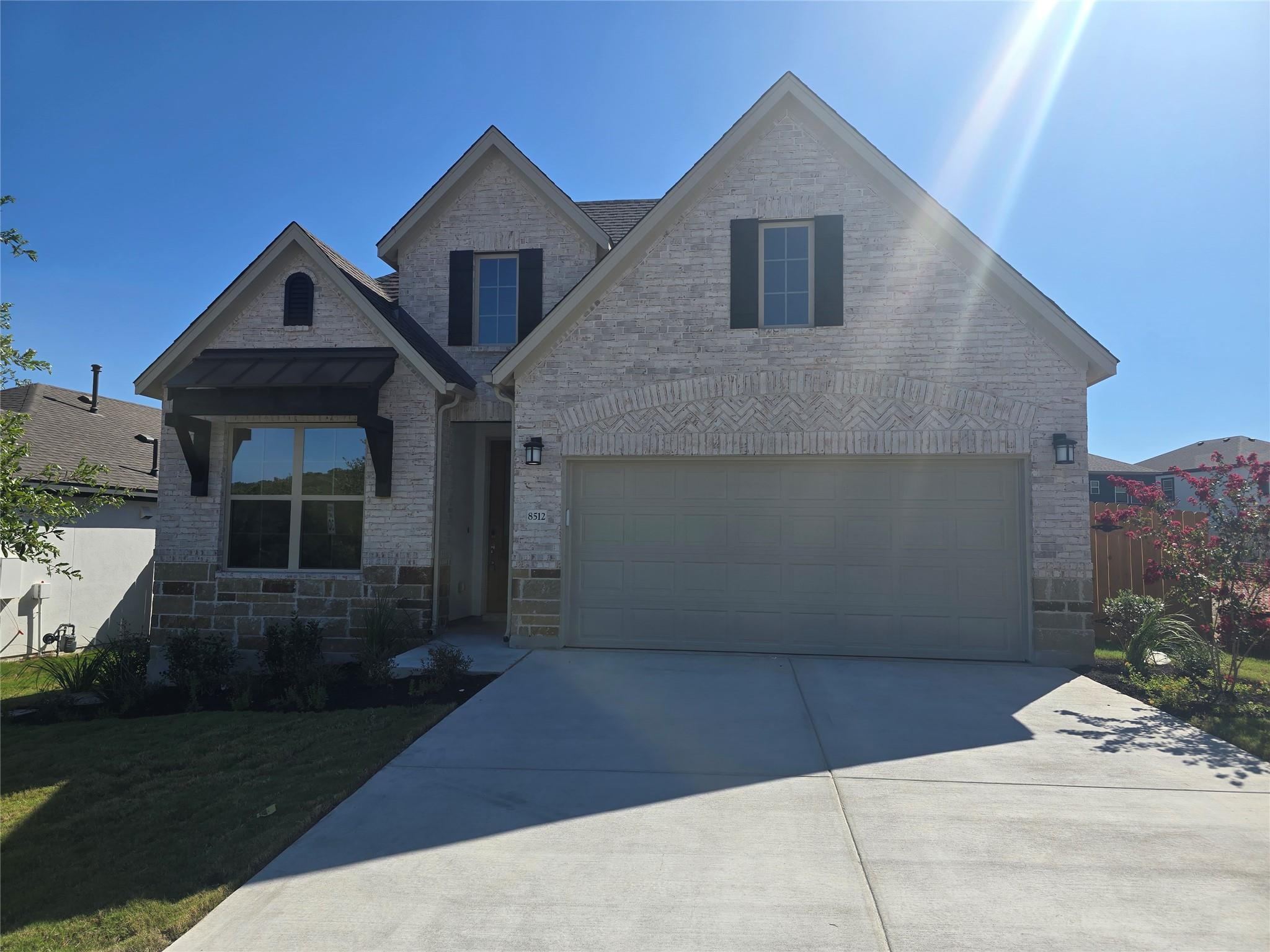 Listing photo 1 of 8512  Red Bottle Brush Rd
