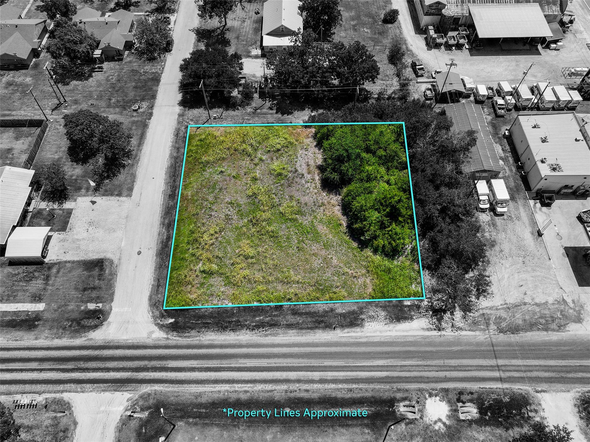 Listing photo 1 of 311 E Clark St