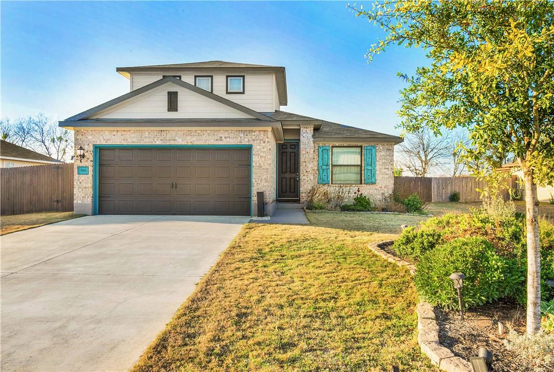 Listing photo 1 of 586  Evening Star Dr