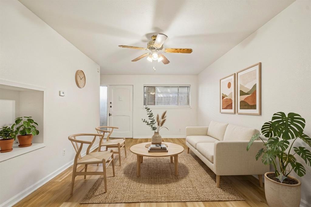 Listing photo 1 of 2413  Leon St  #104
