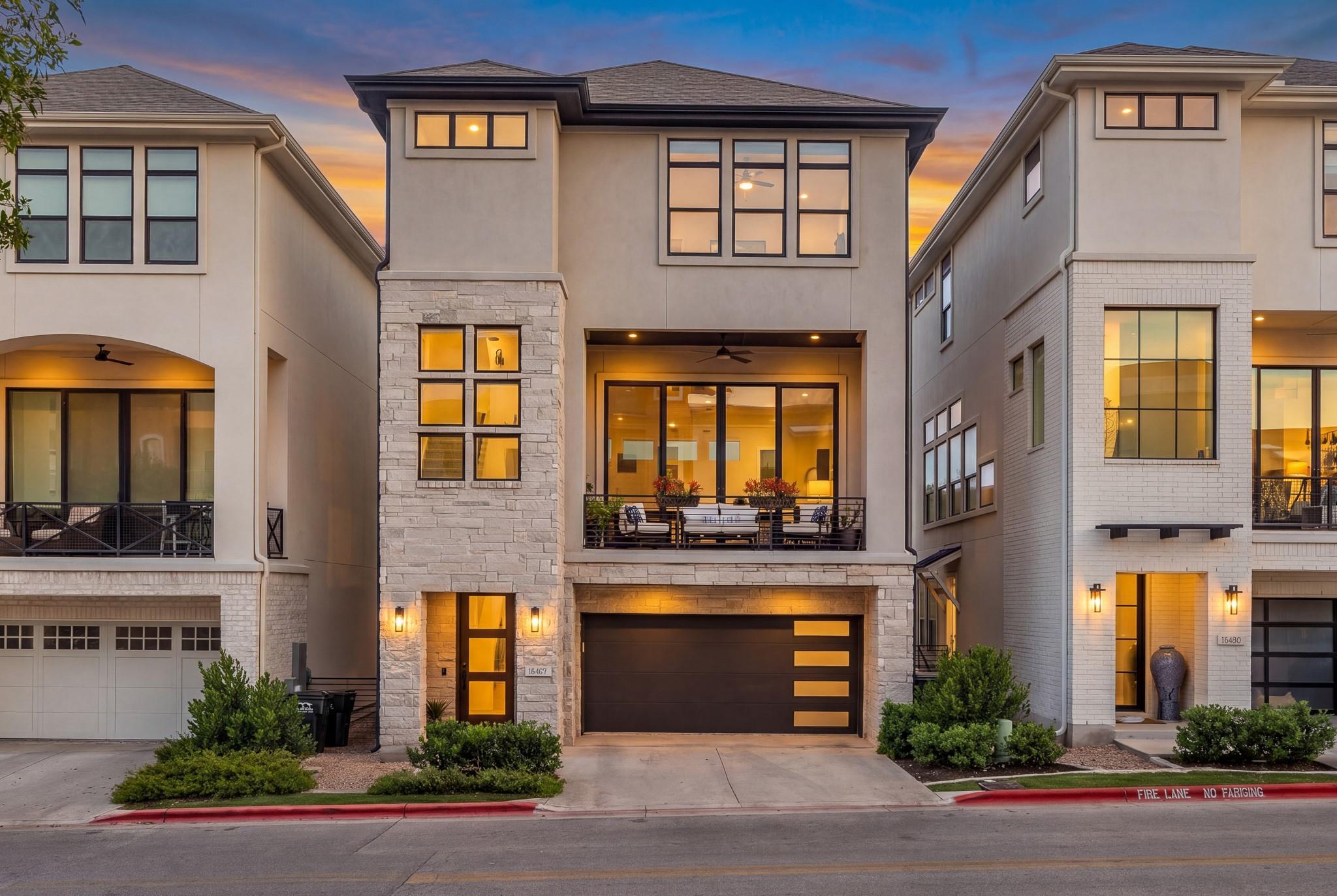 Modern multi-level architecture showcases a strik