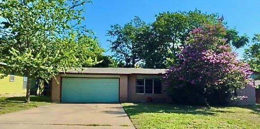 Listing photo 1 of 1408  Glencrest Dr