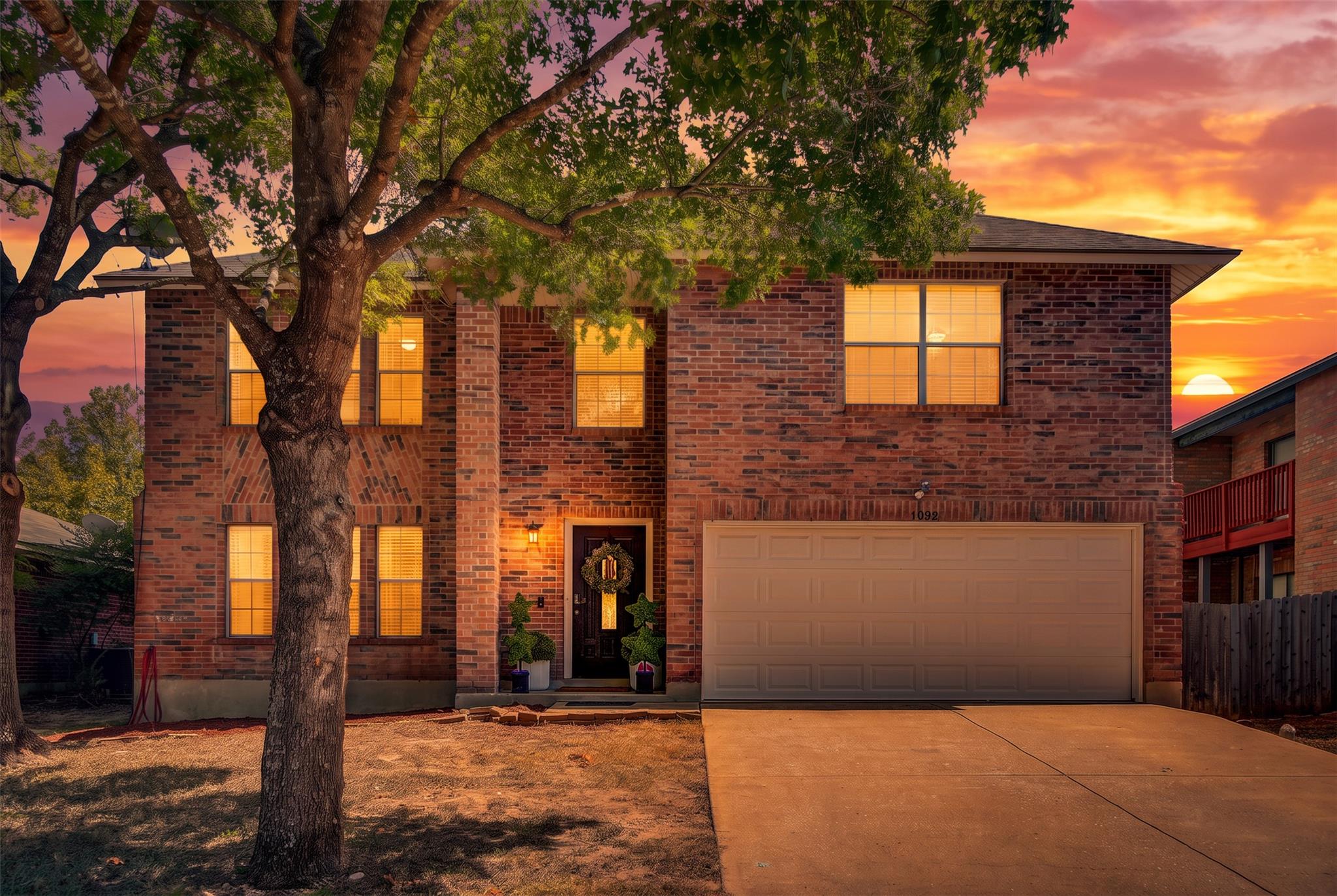 Listing photo 1 of 1022  Silverstone Ln
