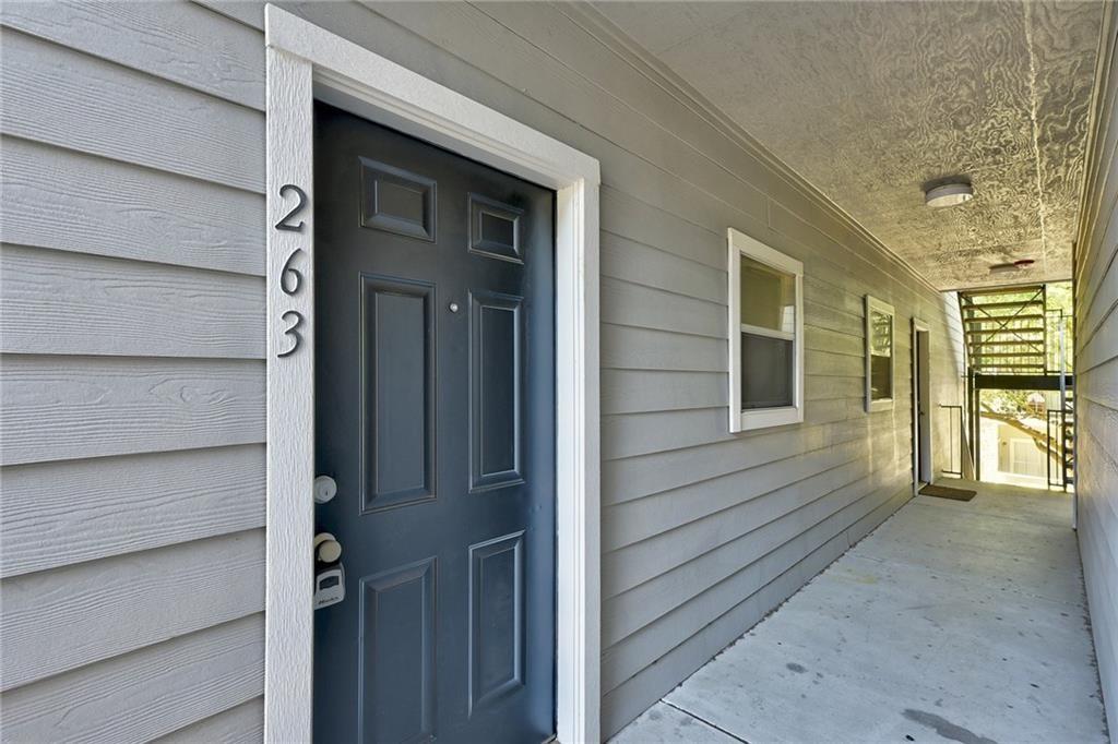 Listing photo 1 of 12166  Metric Blvd  #263