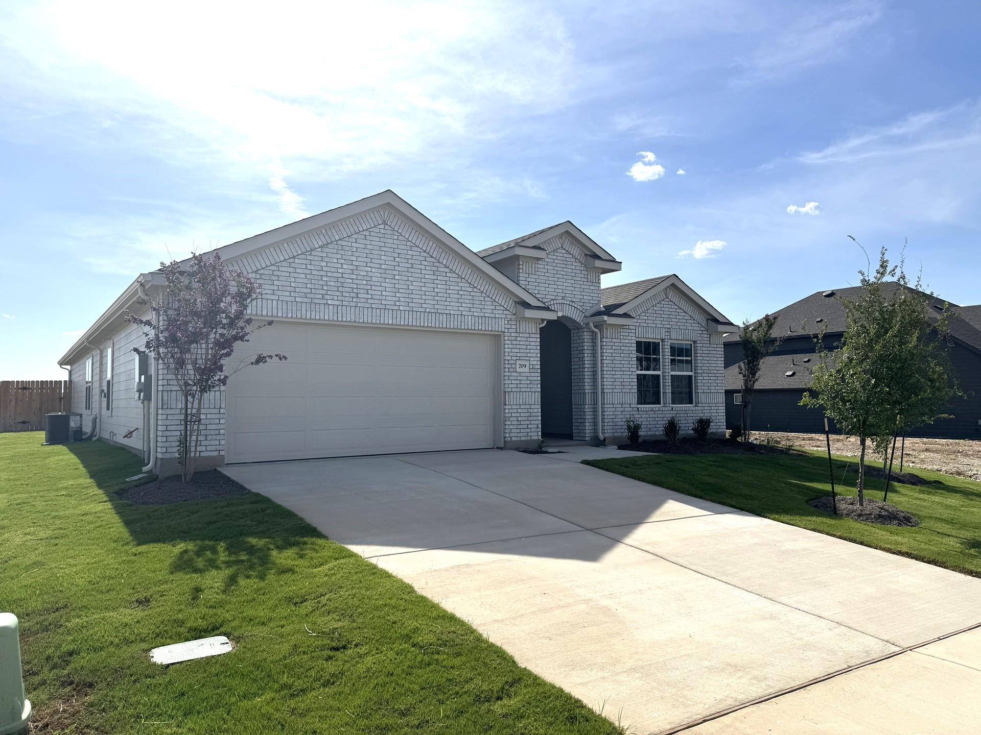 Listing photo 1 of 709  Red Wolf Dr