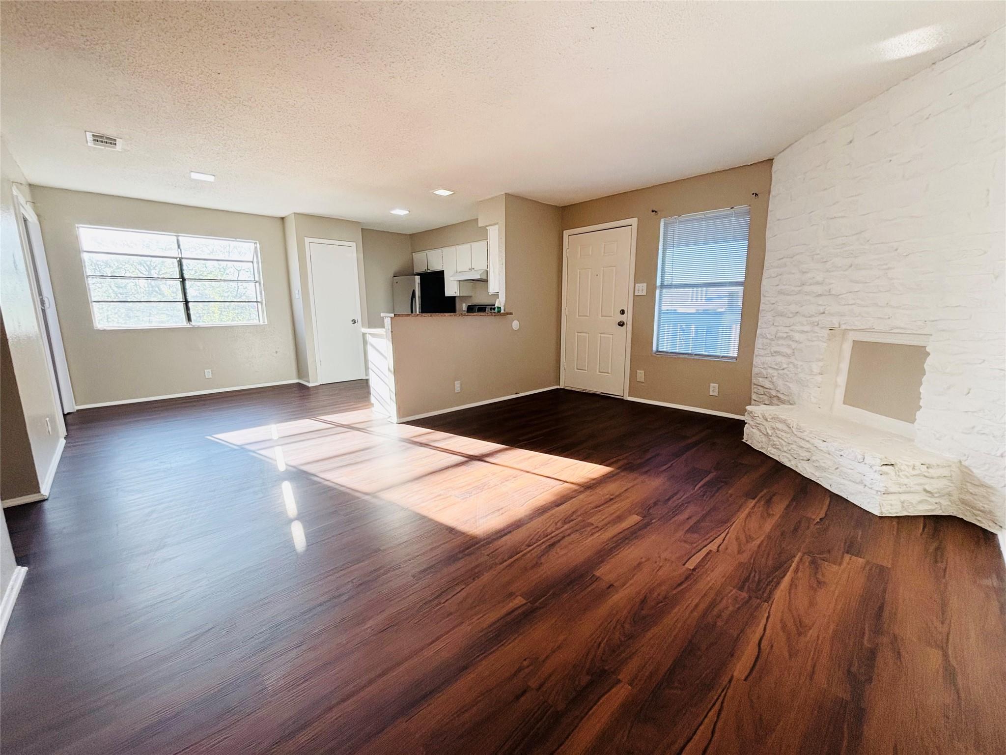 Listing photo 1 of 10211  Brownie Dr  #D