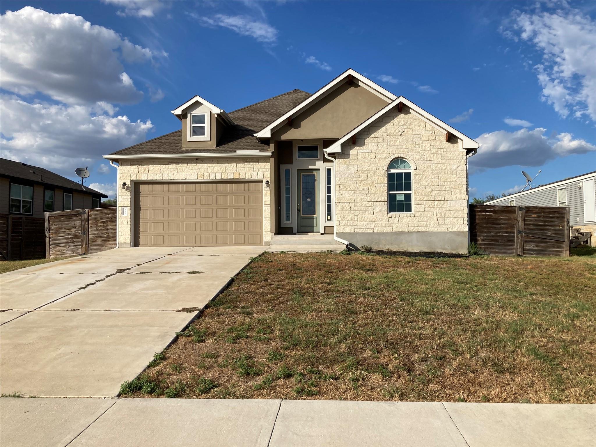 Listing photo 1 of 227  Margarita Dr