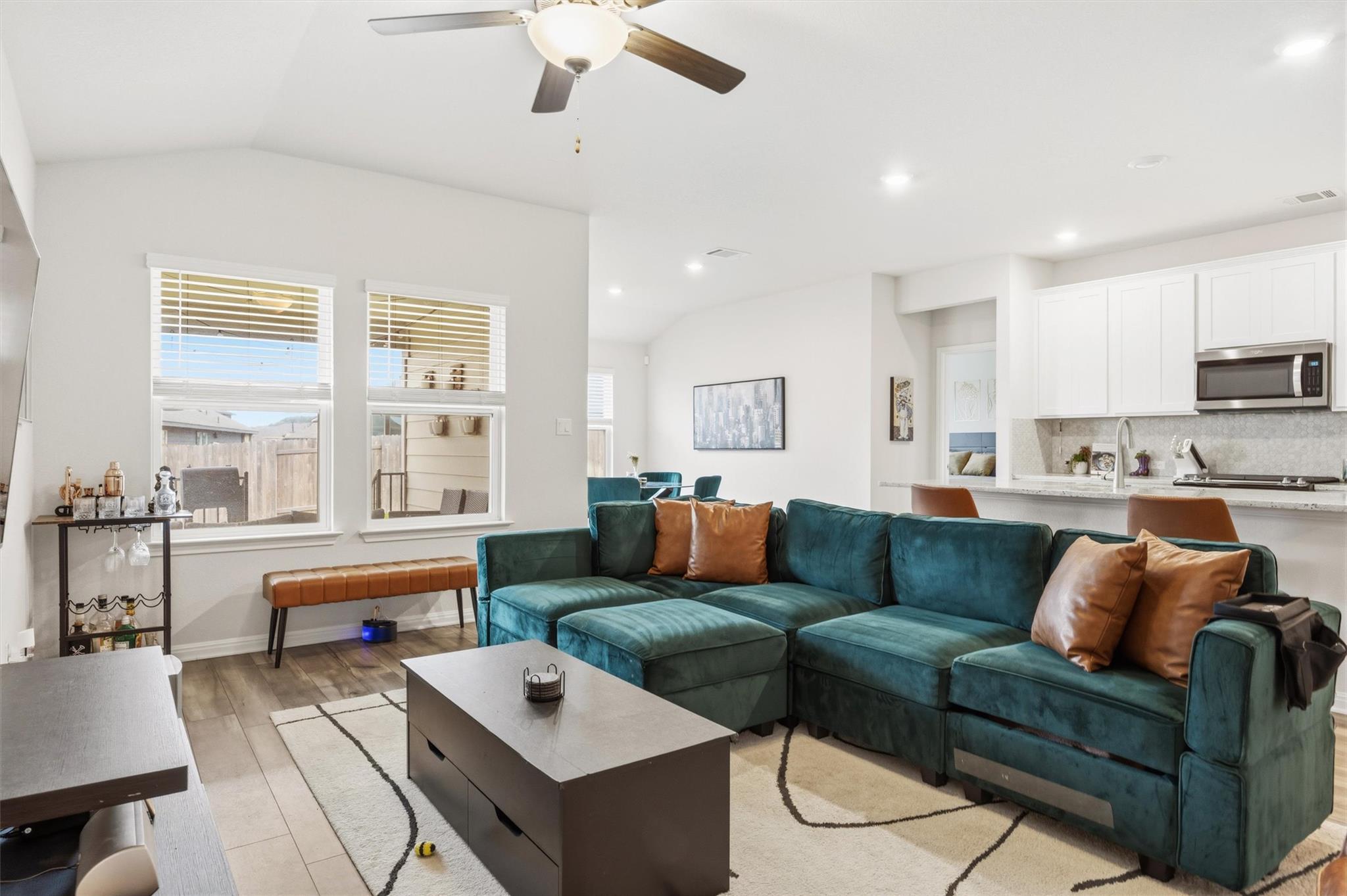 Listing photo 1 of 162  El Capitan Loop