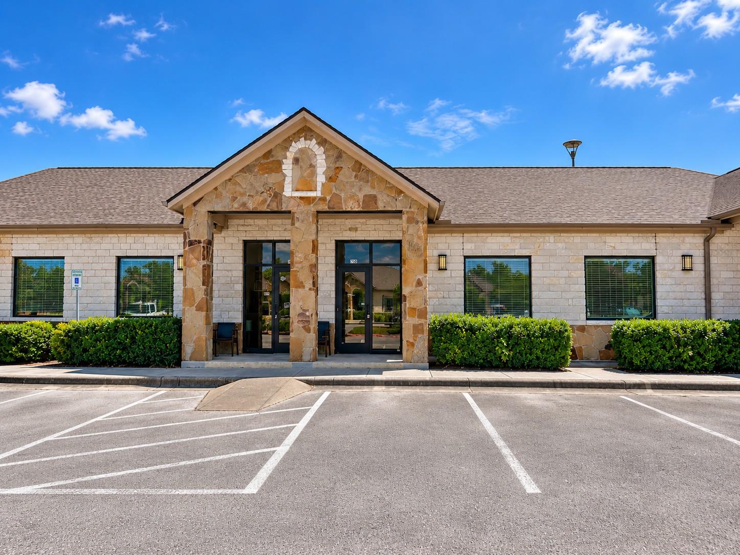 Listing photo of 2911 S A.W. Grimes Blvd  #750