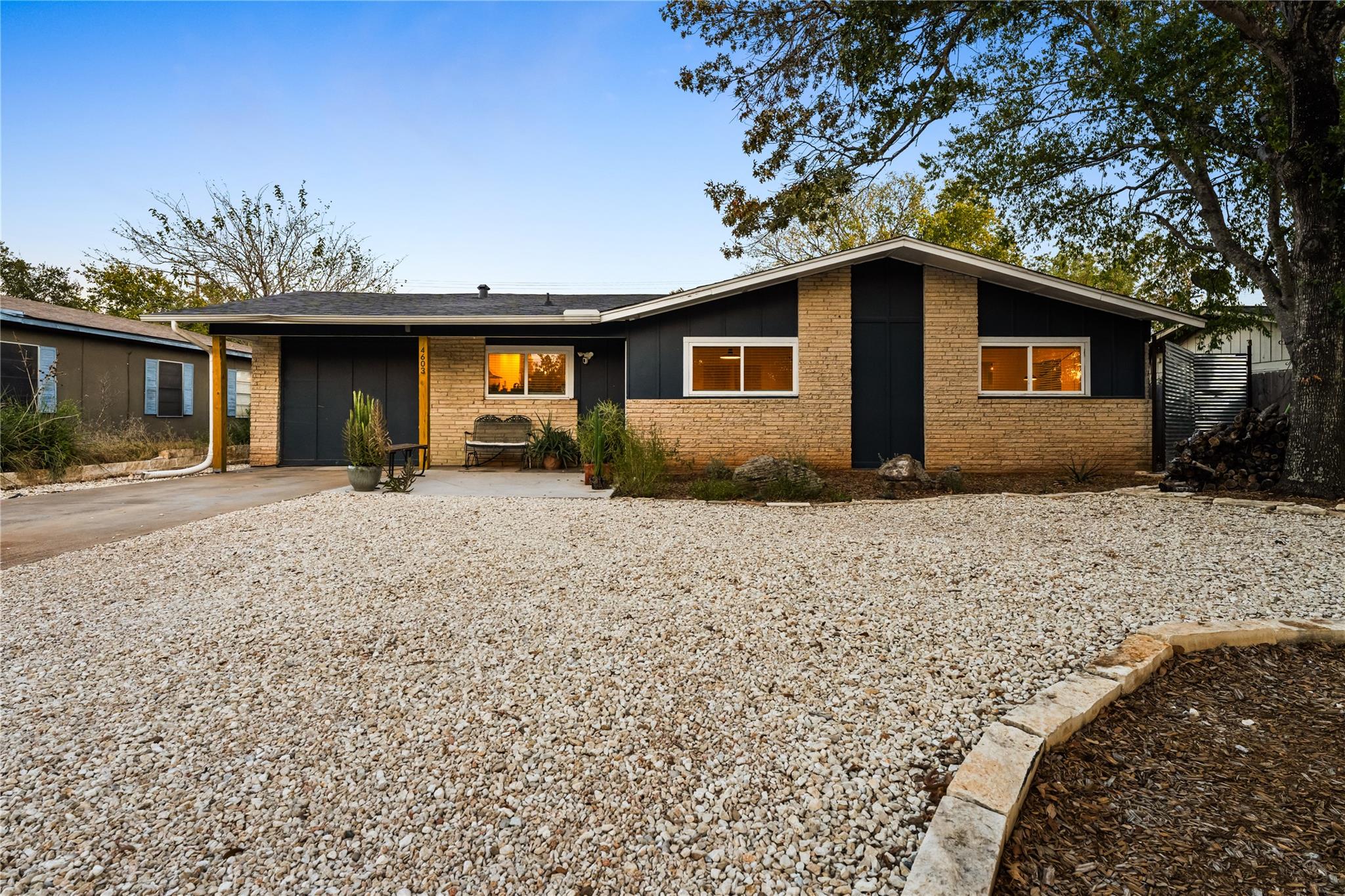 Listing photo 1 of 4603  Dudmar Dr