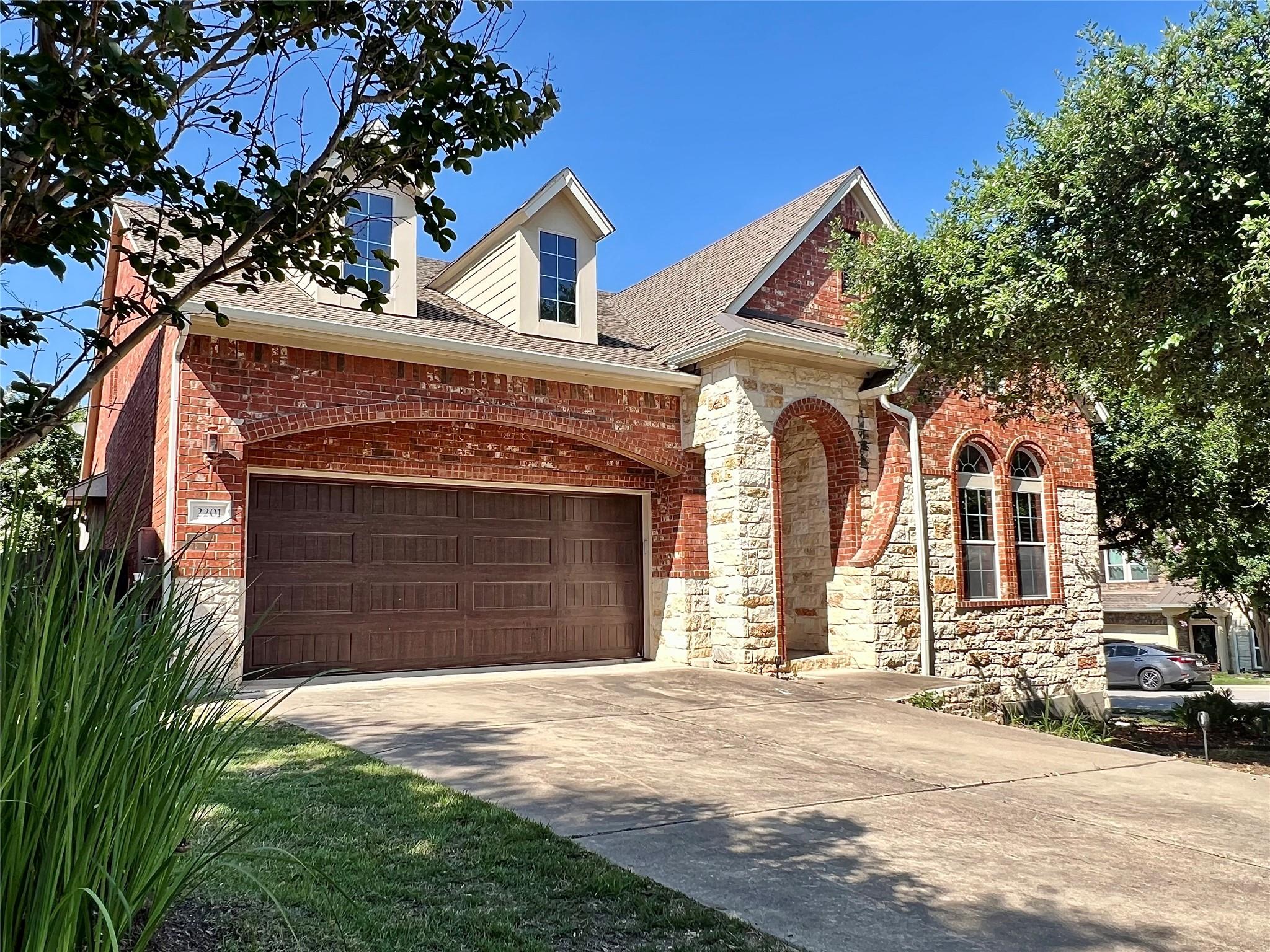 Listing photo 1 of 2201  Golden Gate Park