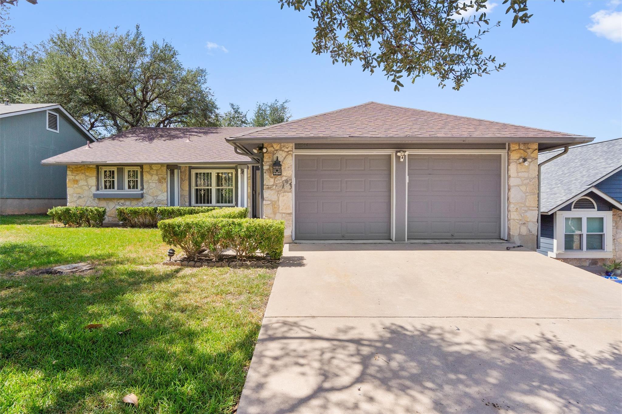 Listing photo 1 of 8514  Red Willow Dr