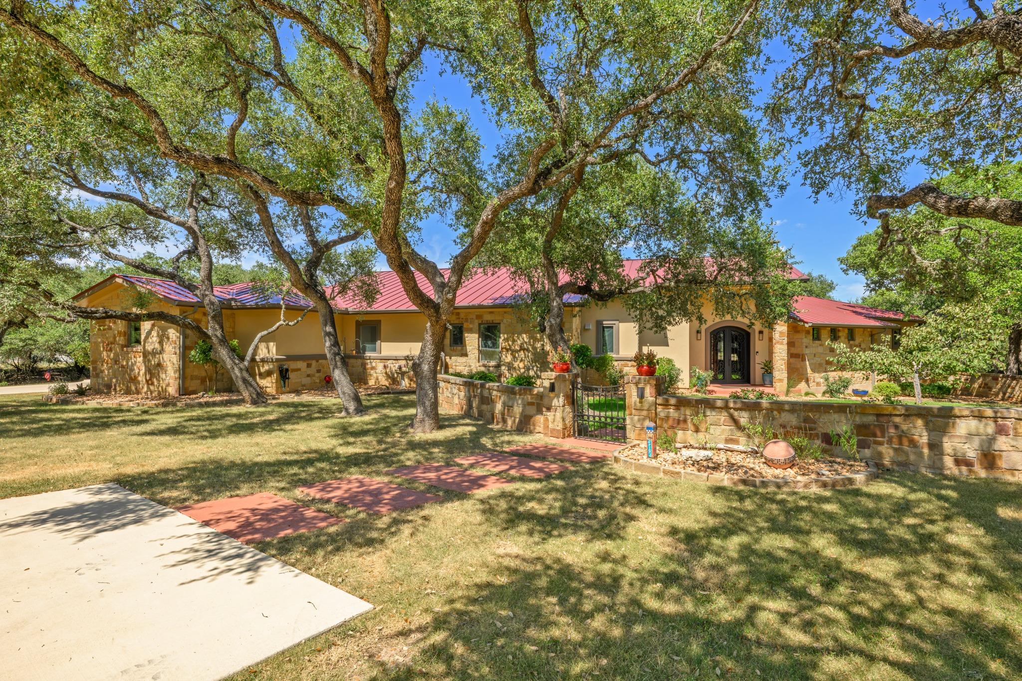 Listing photo 1 of 1273  Ranchers Club Ln