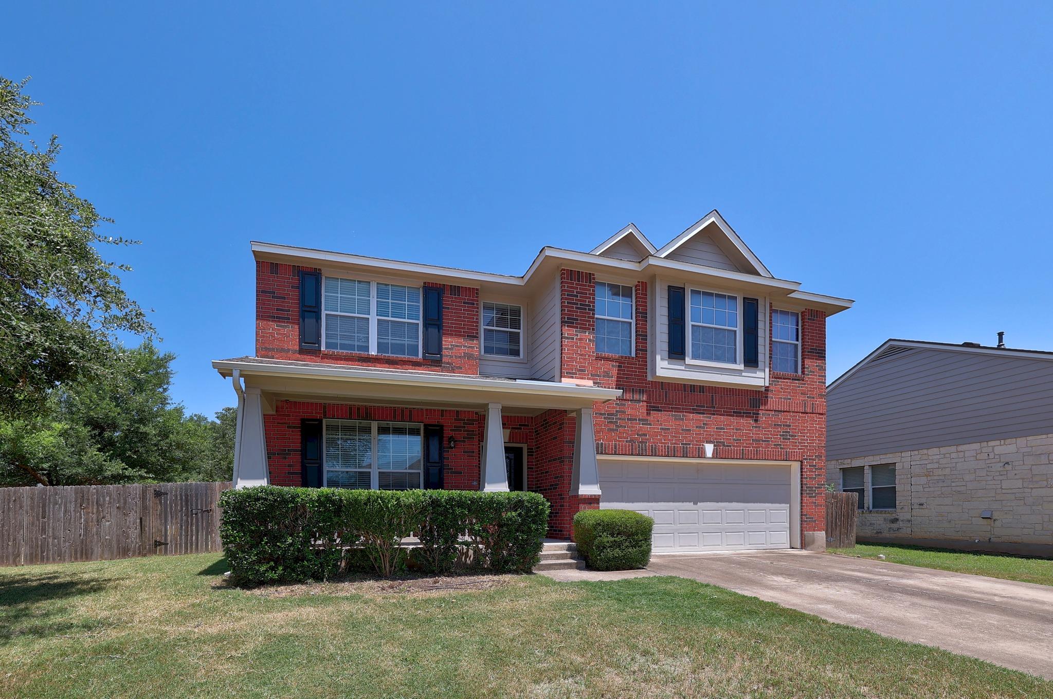 Listing photo 1 of 1305  Horseshoe Ranch Dr