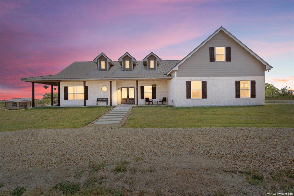 Listing photo 1 of 8813, 8725  Stallion Rd