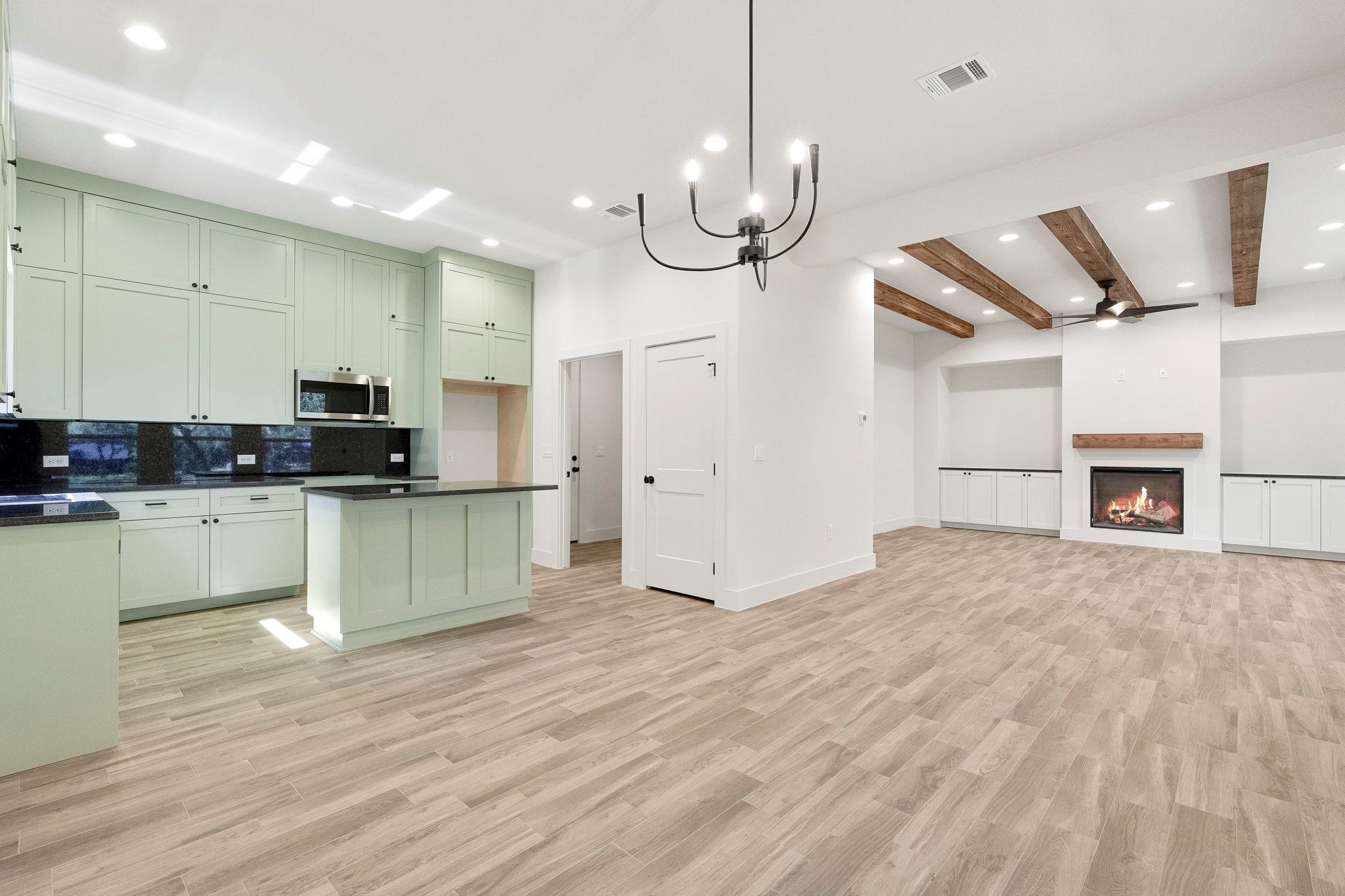 Listing photo 1 of 12  Wilson Cir