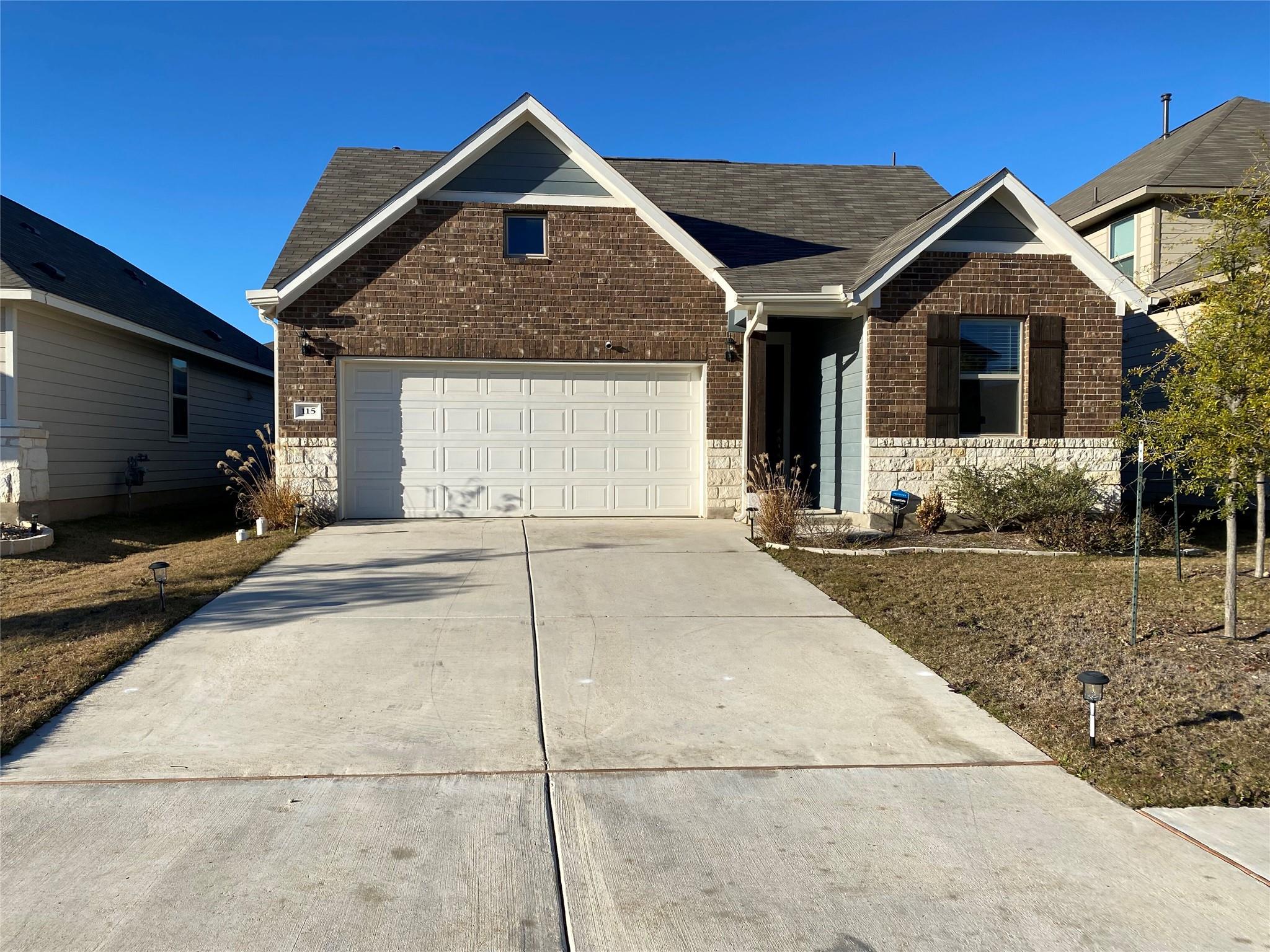 Listing photo 1 of 115  Lyrebird Ln