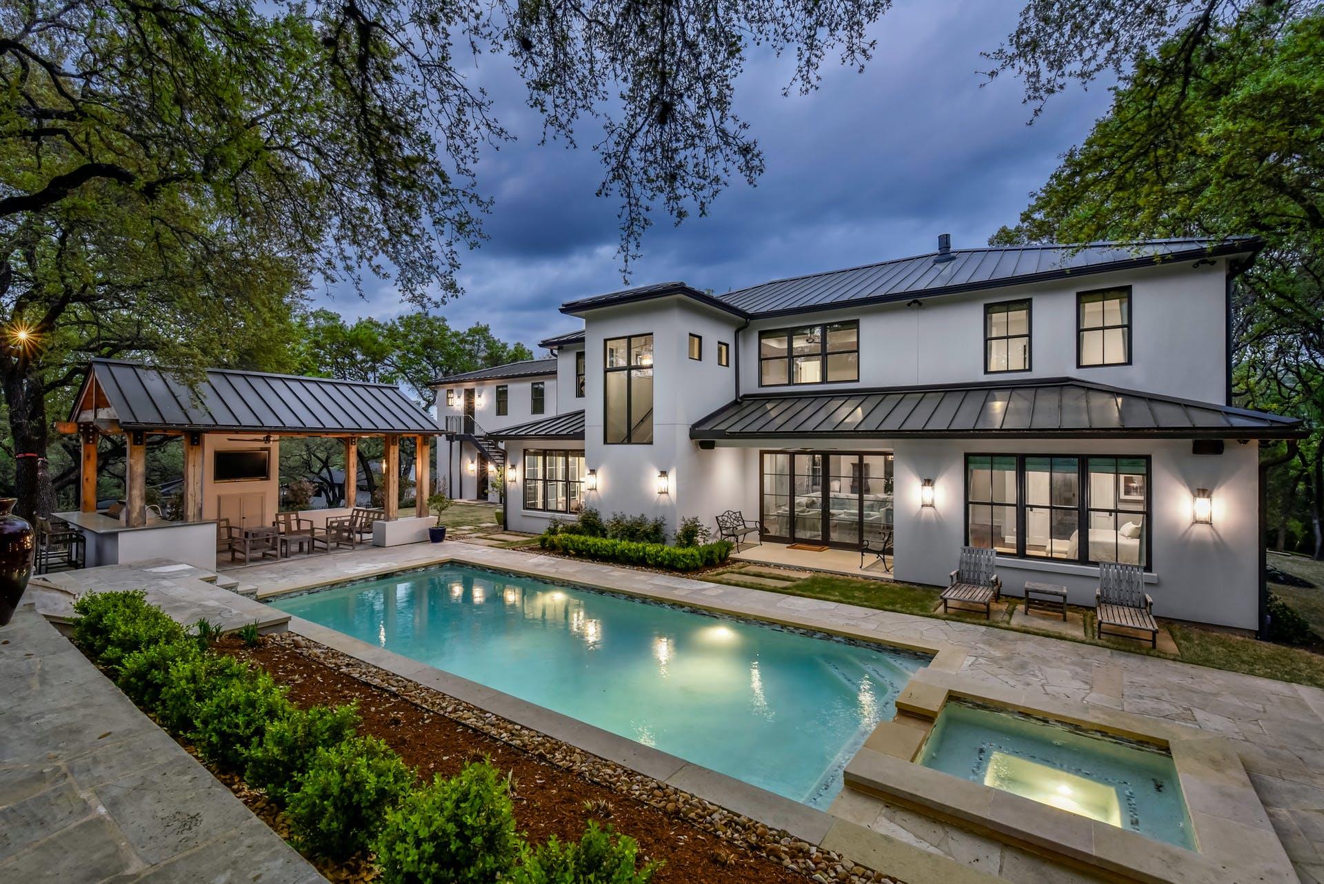 Listing photo 1 of 3604  Westlake Dr
